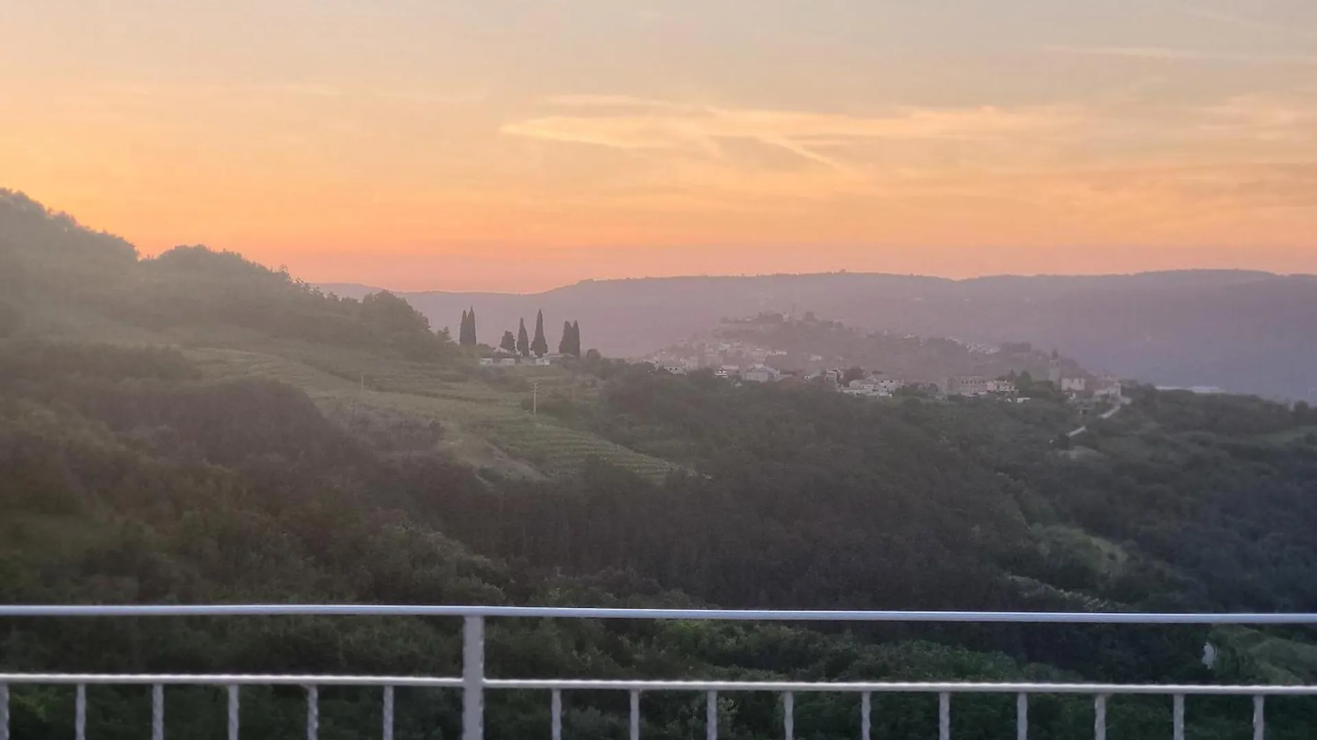 Tatil Evi Domus In Monte Villa Kaldir