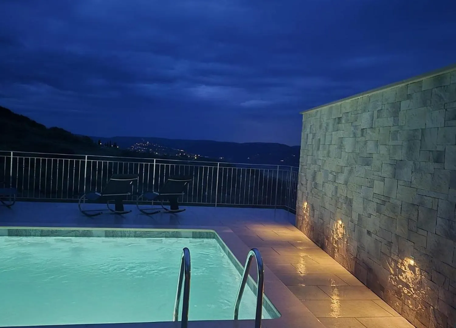 Tatil Evi Domus In Monte Villa Kaldir